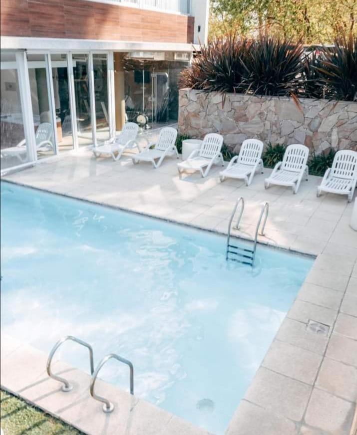 Rental Suites Pilar Pilar  Luaran gambar